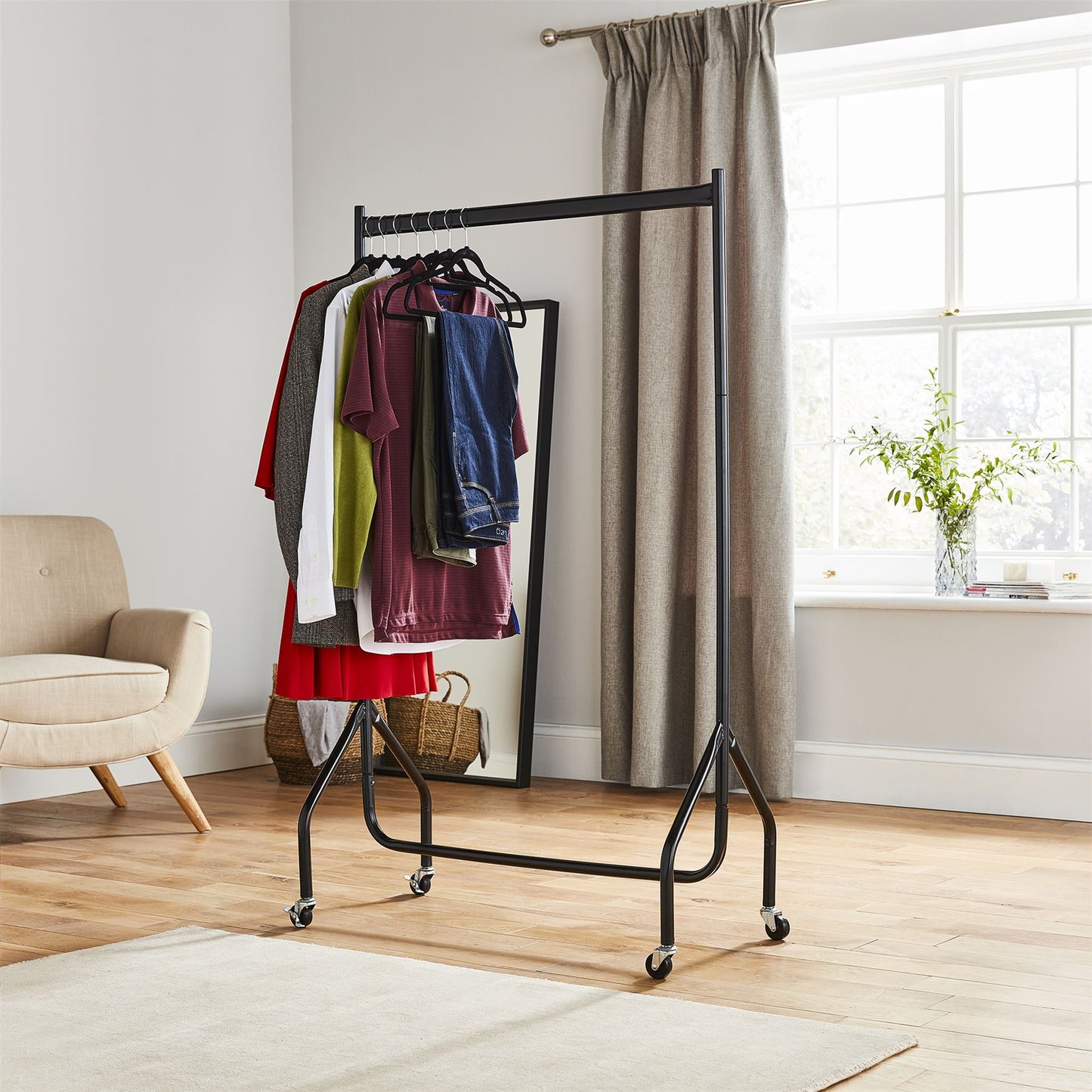 3ft Long x 5ft High Quality Heavy Duty Clothes Rail In Black Metal Construction