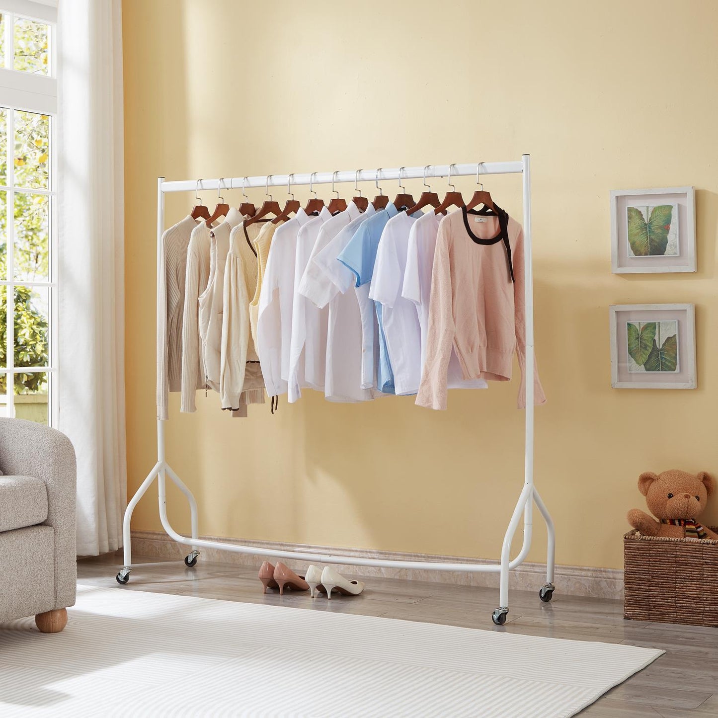 5ft x 5ft  Heavy duty clothes rail in white